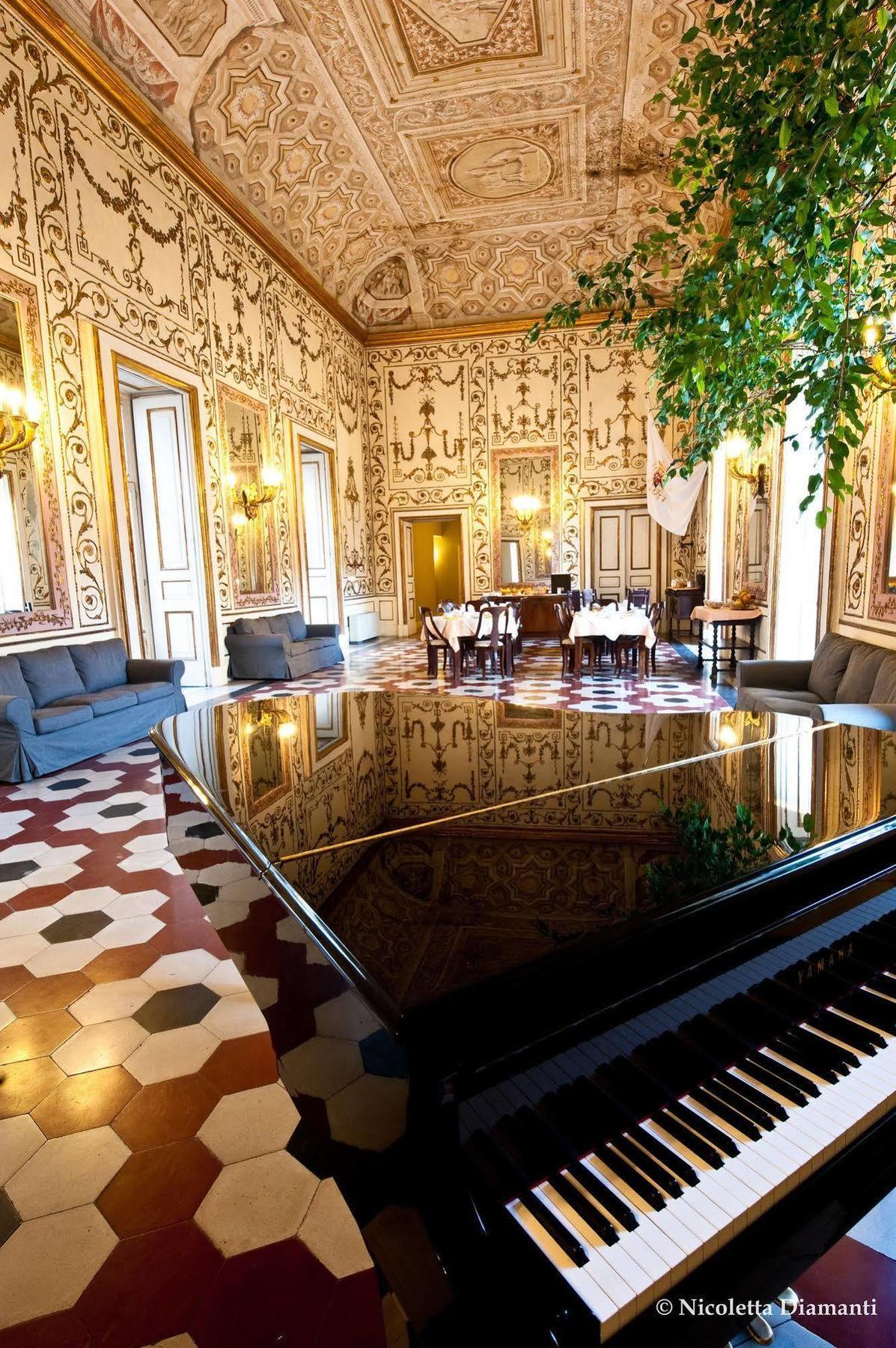 فندق Palazzo Riario Sforza نابولي المظهر الخارجي الصورة